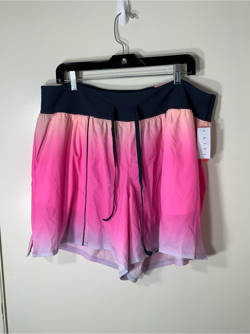 LIVI by Lane Bryant Pink Ombre Athletic Shorts Plus Size 22/24W